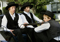 アーミッシュの少年。米ペンシルベニア州ランカスター近くで（2006年10月5日撮影）。(c)AFP/TIMOTHY A. CLARY