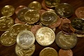 欧州連合単一通貨ユーロ硬貨（2022年12月30日撮影）。(c)Denis LOVROVIC / AFP