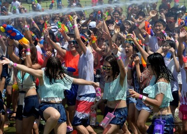 ずぶぬれで残暑乗り切れ！八景島で「ウォータースプラッシュラン