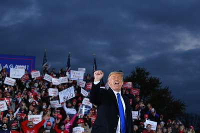 トランプ氏、激戦州オハイオで勝利 米報道