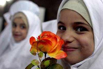 9歳はイスラム女性の「成人」 - イラク