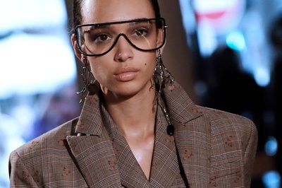 70年代スタイル彷彿、「アルチュザラ」18/19年秋冬