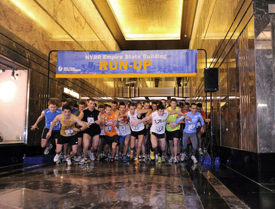 エンパイアステートビルで駆け上がりレース、ドイツ人男性が5連覇 米国