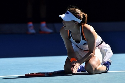 コルネが63回目のGSで初8強、ハレプとの死闘制す 全豪OP