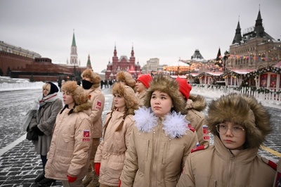 「もっと兵士を産め」 ロシアで中絶阻止の動き強まる