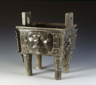 3000年以上前の中国の青銅鼎が機関車トーマスとまさかのかぶり