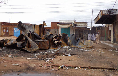 治安悪化のスーダン・ダルフール、州都の市街戦で住民困窮