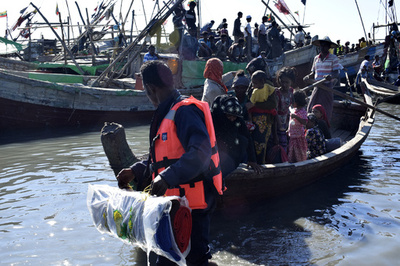 ロヒンギャ難民500人超、収容施設から逃走 6人死亡 マレーシア