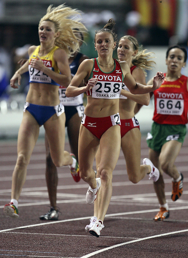 オソビッチ 女子800メートル1次予選を通過