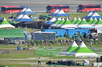 韓国開催の世界スカウト大会、台風で避難開始