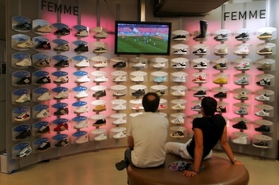 毎日4時間以上のテレビ視聴は死亡の危険性高い、豪研究