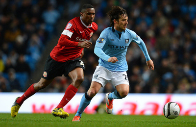 テベスのハットトリックでマンCが大勝、FAカップ