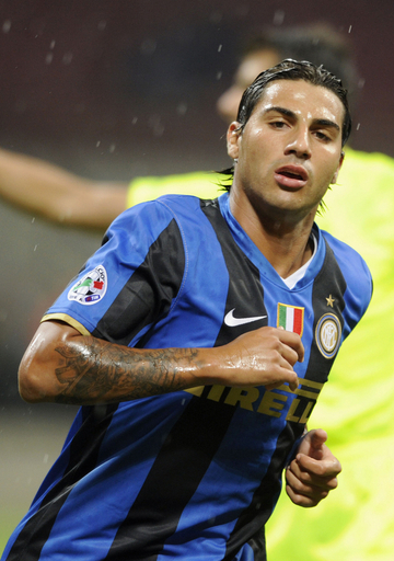 インテル カターニアを下しシーズン初勝利を挙げる