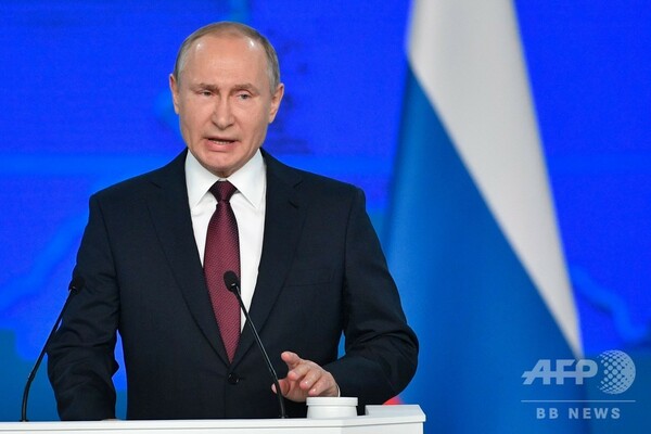 プーチン大統領、早急な生活改善を約束 年次教書演説