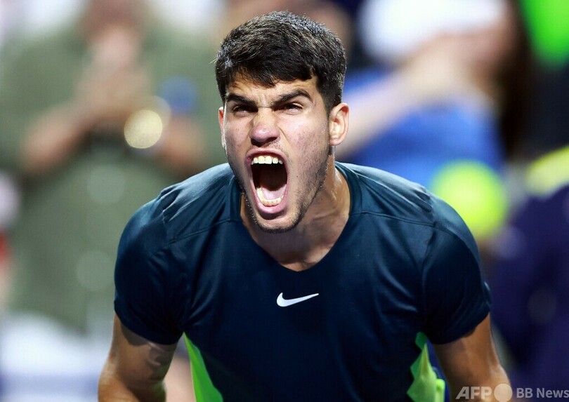 アルカラス辛勝で8強、マレーは負傷棄権 ナショナルバンクOP