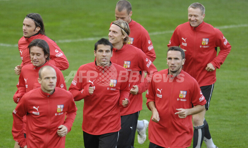 ＜サッカー 欧州選手権2008・予選＞チェコ代表 アイルランド戦を控え最終調整 写真4枚 国際ニュース：AFPBB News