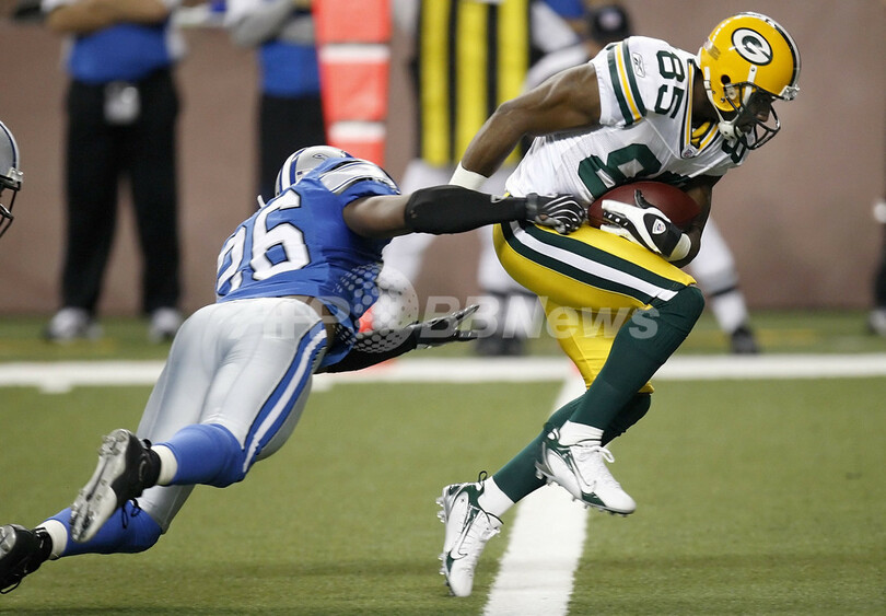 パッカーズ ライオンズを降し6連勝でシーズン10勝目