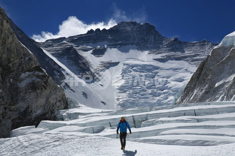 エベレストでの「恐怖の乱闘」、登山家側がシェルパに暴言か 新証言続々