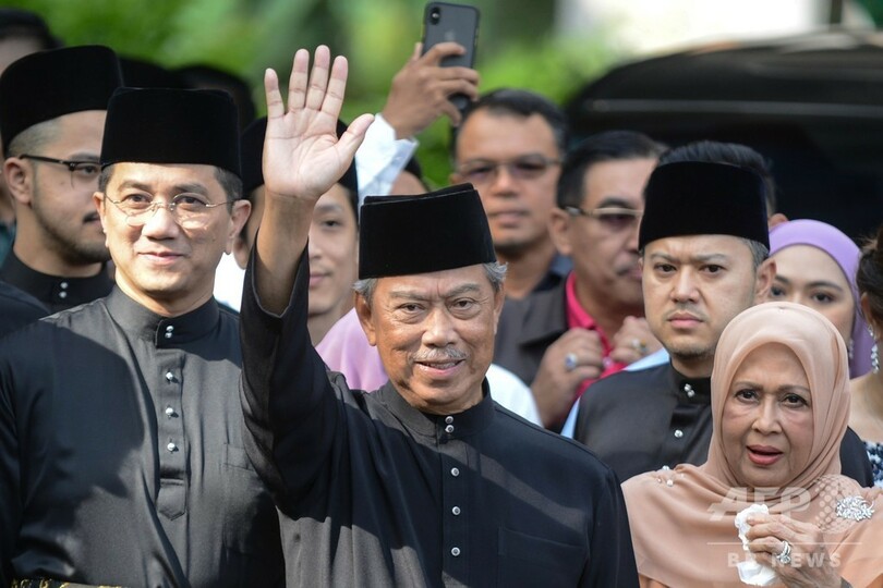 マレーシア首相にムヒディン前内相が就任、マハティール氏は違法と非難