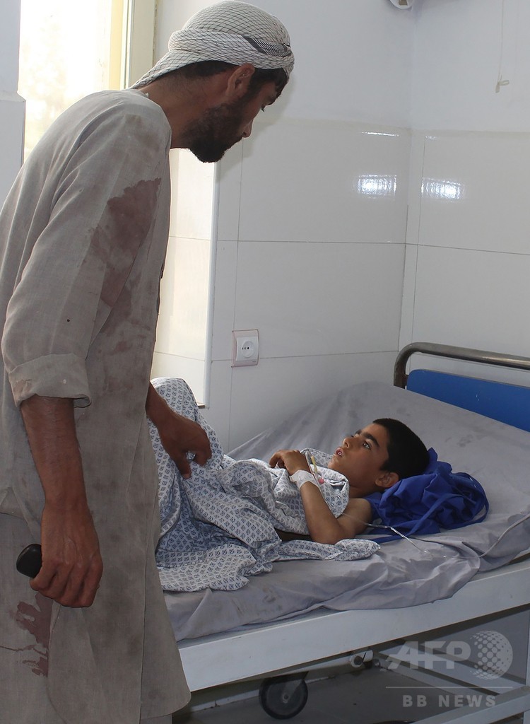 神学校へのアフガン軍空爆で「民間人に深刻な危害」、国連が調査