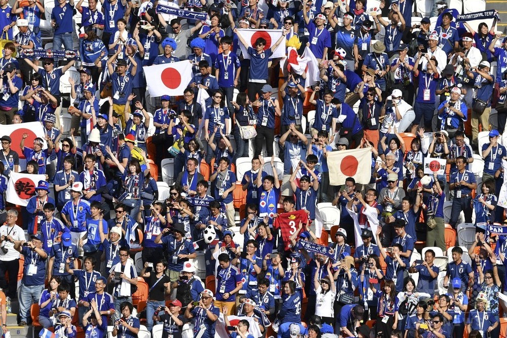 日本はすでにw杯王者 世界から称賛される模範的サポーター 写真5枚 国際ニュース Afpbb News