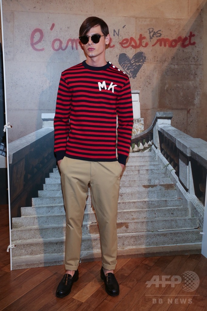 NYでプレゼンテーション、「メゾン キツネ」15年春夏