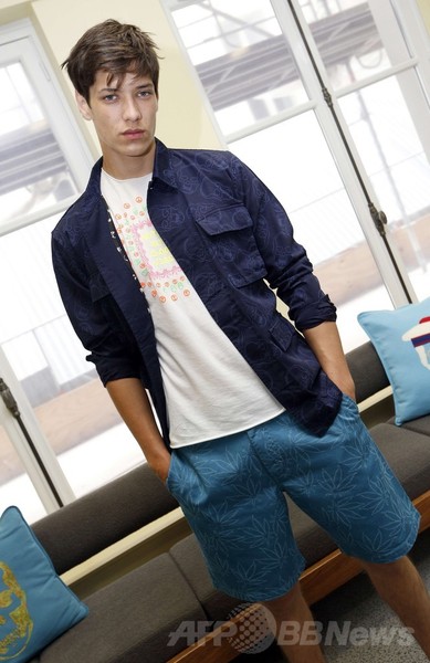 潜水艦モチーフに注目、「ルシアン ペラフィネ」15年春夏メンズ