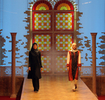 2007年7月8日、イランのテヘラン市内で開かれたファッションイベント「Women From My Homeland」で行われたイスラム式ファッション新作ショー。(c)AFP/BEHROUZ MEHRI