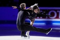 フィギュアスケート四大陸選手権、エキシビション。演技に臨む米国のマディソン・チョーク/エヴァン・ベイツ組（2023年2月12日撮影）。(c)Geoff Robins / AFP