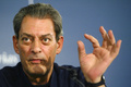 米小説家ポール・オースターさん（2006年10月18日撮影）。(c)RAFA RIVAS / AFP