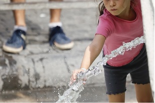 気候変動で子どもの高温リスクが増大=欧州の研究報告
