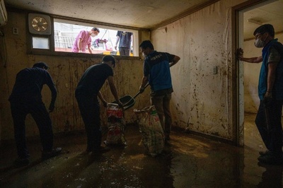 ソウル市、半地下住宅を禁止へ 豪雨で4人水死