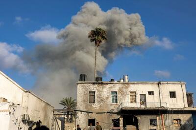 イスラエルの空爆でガザ地区の病院長が死亡 パレスチナ