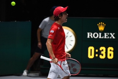 日本は強豪フランスに惜敗、錦織不在も金星目前まで迫る デ杯