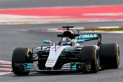 ボッタスがテスト2日目最速タイム、ライコネンはクラッシュ