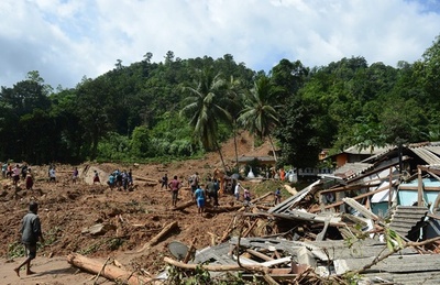 スリランカの豪雨、死者146人 避難者50万人に