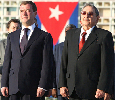 露大統領、キューバ訪問