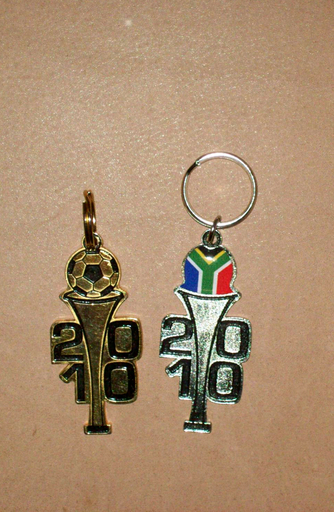 キーホルダーもキャンディーもダメ、著作権侵害に厳しいFIFA　南アに不満募る