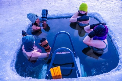 【今日の1枚】氷点下の寒中水浴 米