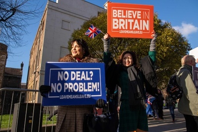 英、EU離脱協定案を15日に採決へ 否決なら離脱延期要求との見方も