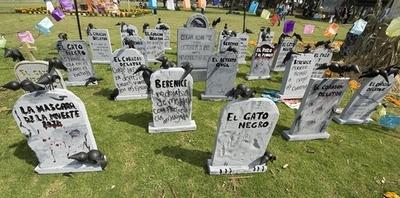 E.A.ポーの墓の「謎の訪問者」、今年は姿見せず