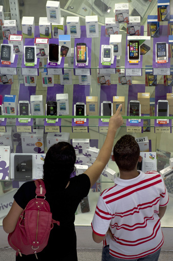 買い物で信頼できるのはSNSより口コミ、調査