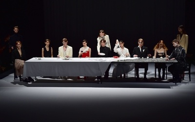 「ドレスドアンドレスド」19年春夏コレクション発表