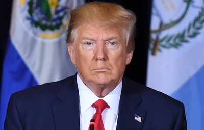 弾劾調査は「憲法上無効」、ホワイトハウスが協力拒否