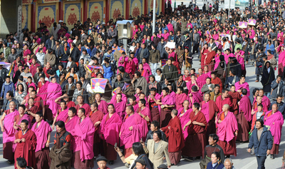 抗議活動に厳しい姿勢、チベット自治区主席