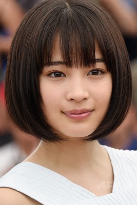 【写真特集】『海街diary』上映、綾瀬さんらレッドカーペットに カンヌ 【写真特集】『海街diary』上映、綾瀬さんらレッドカーペットに カンヌ