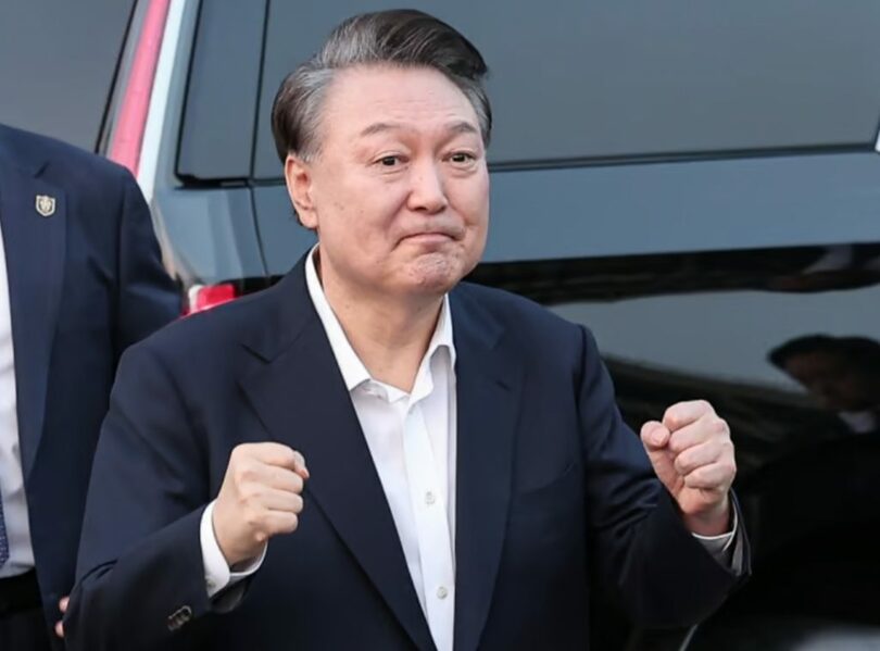 8日午後、釈放されたユン大統領(c)news1