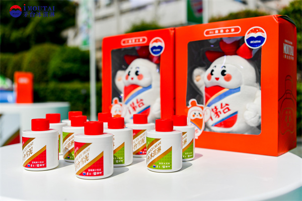 中国の高級酒「茅台酒」使ったアイス、発売1年で約1千万個販売