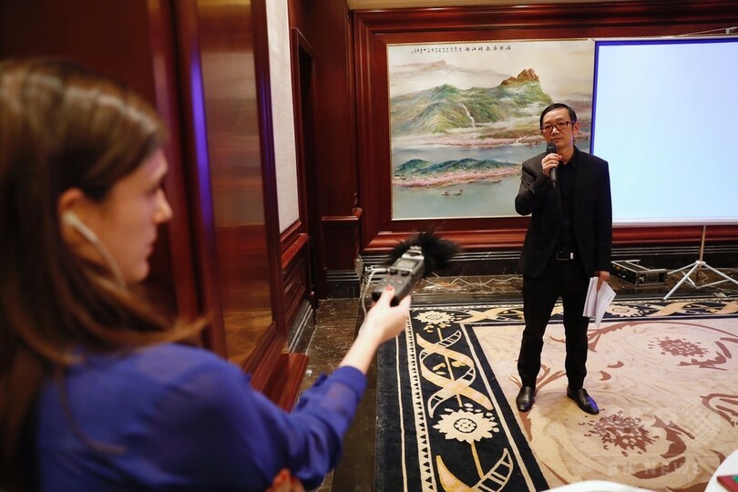 14歳ロシア人モデルが中国で突然死　中国側事務所が記者会見