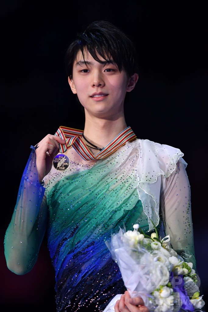 羽生がFS歴代最高得点で逆転優勝、宇野は銀 世界フィギュア